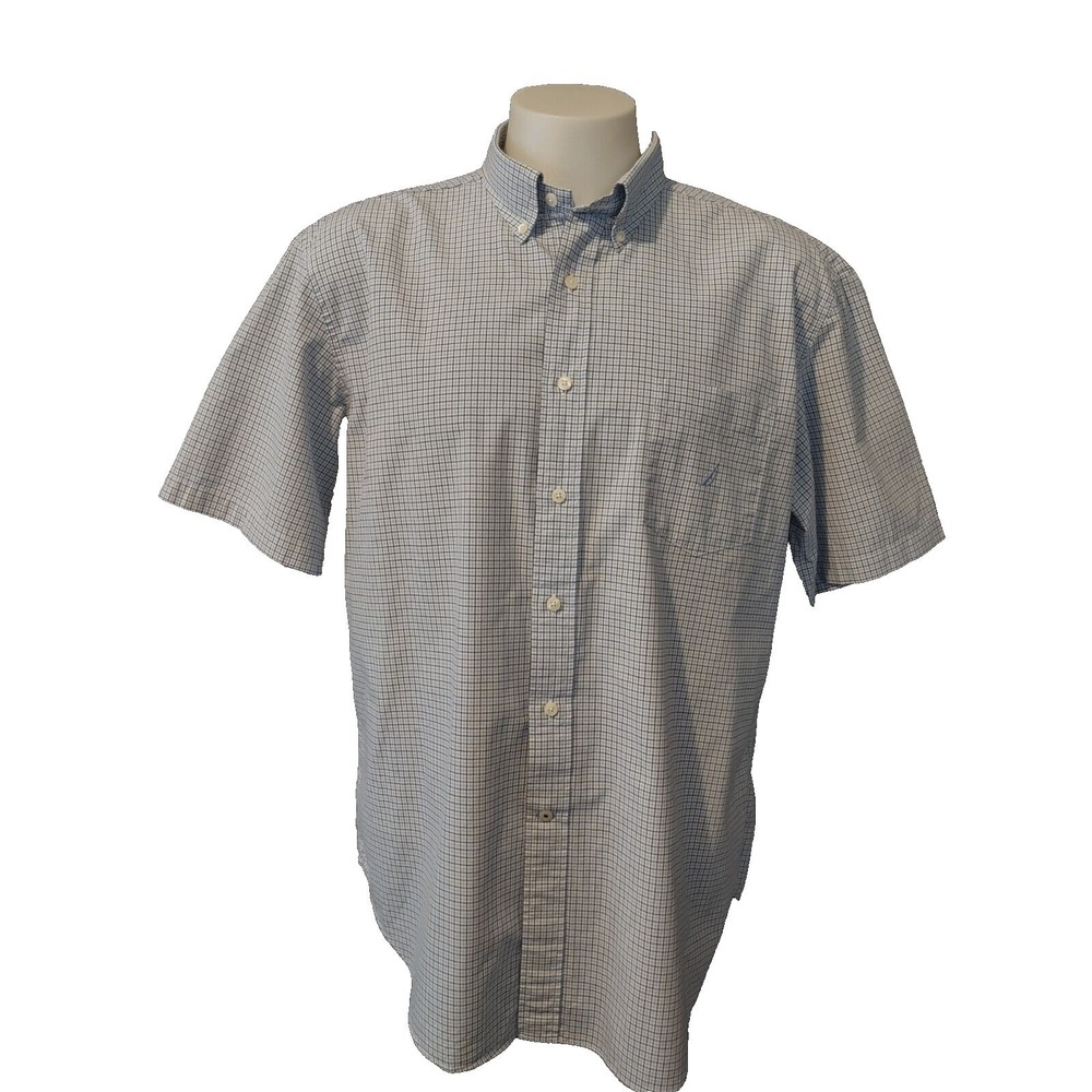 Nautica Shirt Men's XL Plaid Blue White Short Sleeve Button Down Norm Core Logo